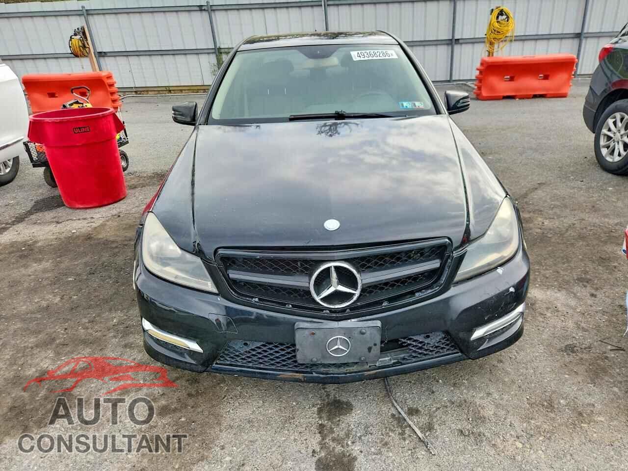 MERCEDES-BENZ C-CLASS 2012 - WDDGF8BB3CA616368