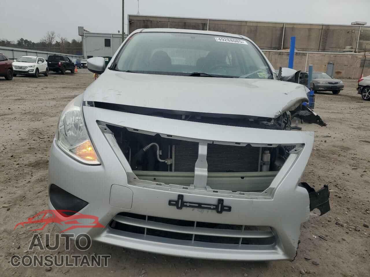 NISSAN VERSA 2019 - 3N1CN7AP6KL856494