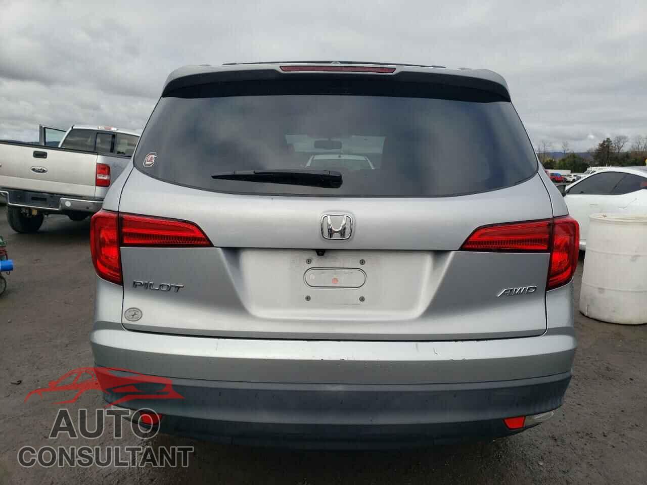 HONDA PILOT 2017 - 5FNYF6H71HB059643