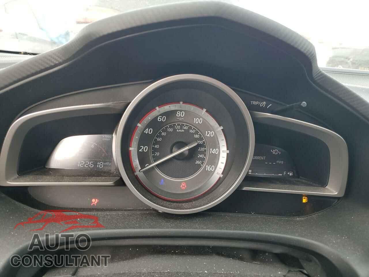 MAZDA 3 2014 - JM1BM1V79E1122897
