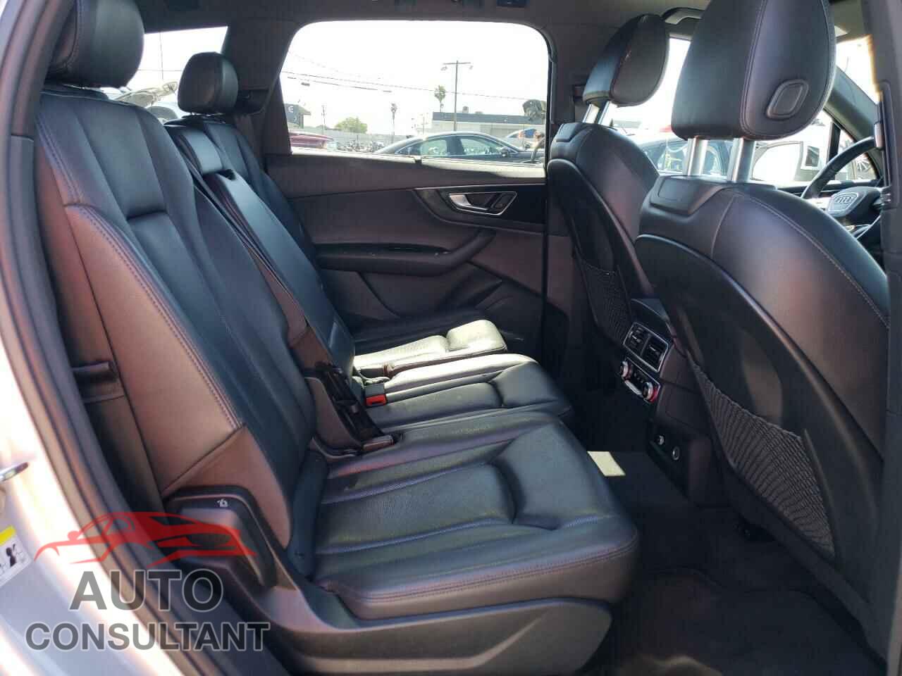 AUDI Q7 2019 - WA1LAAF79KD008835