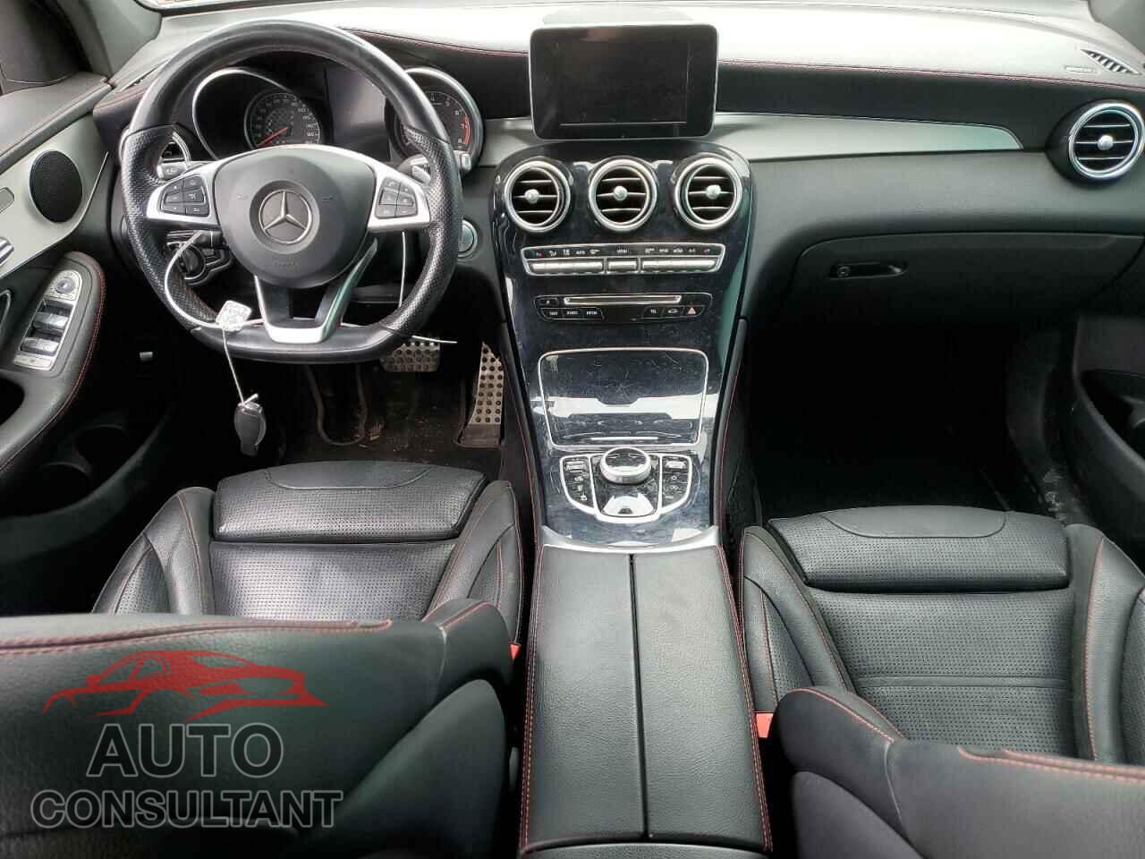 MERCEDES-BENZ GLC-CLASS 2017 - WDC0G6EB9HF148272