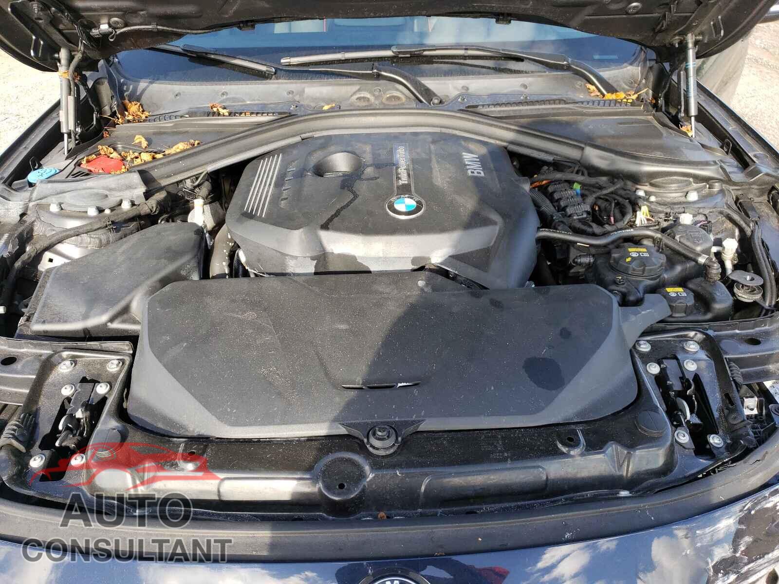 BMW 3 SERIES 2017 - WBA8B9G58HNU51269