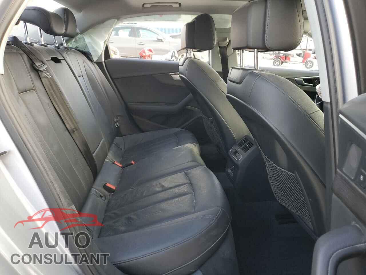 AUDI A4 2017 - WAUDNAF43HN058215