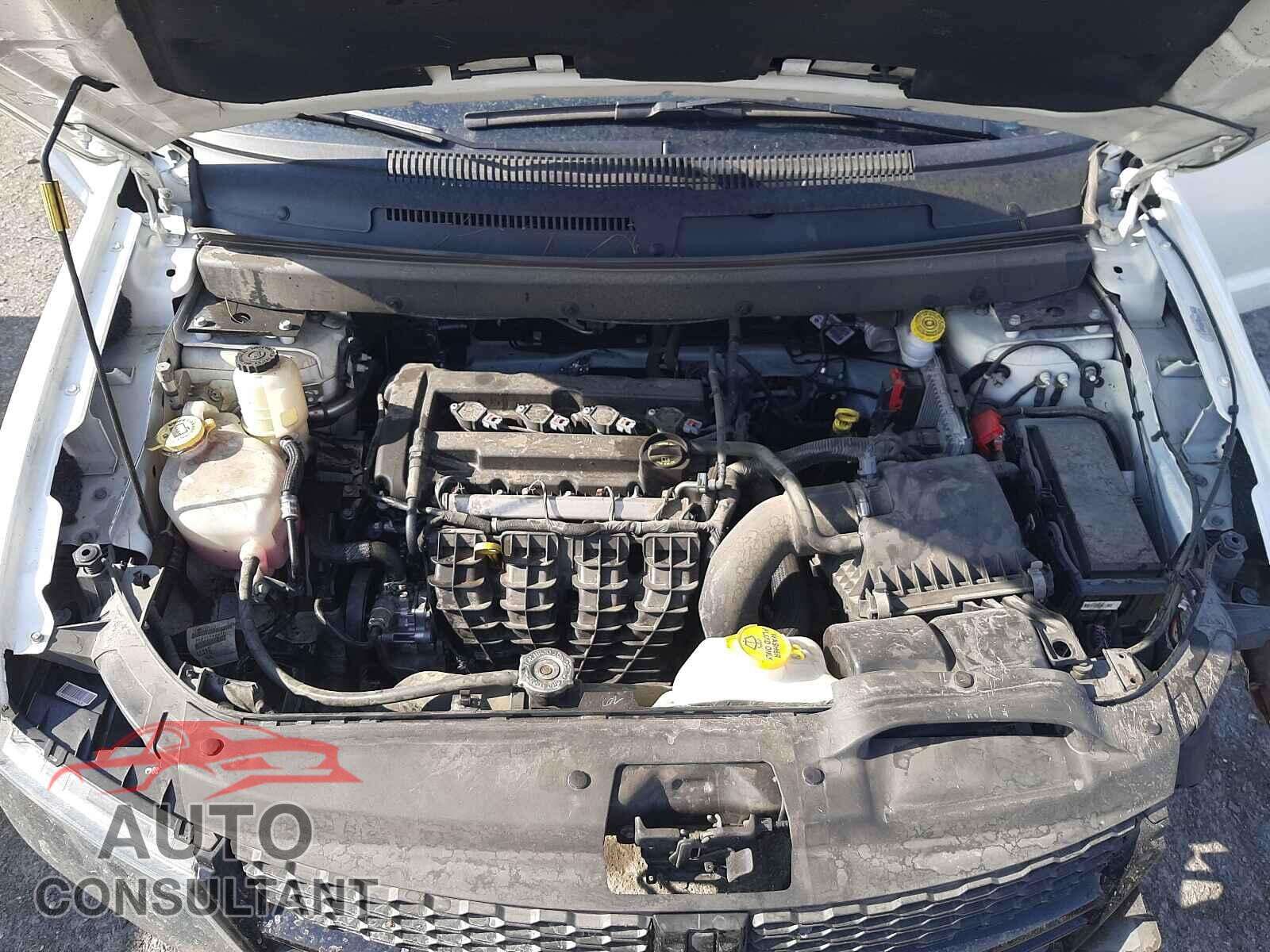 DODGE JOURNEY 2018 - 3C4PDCAB8JT532587