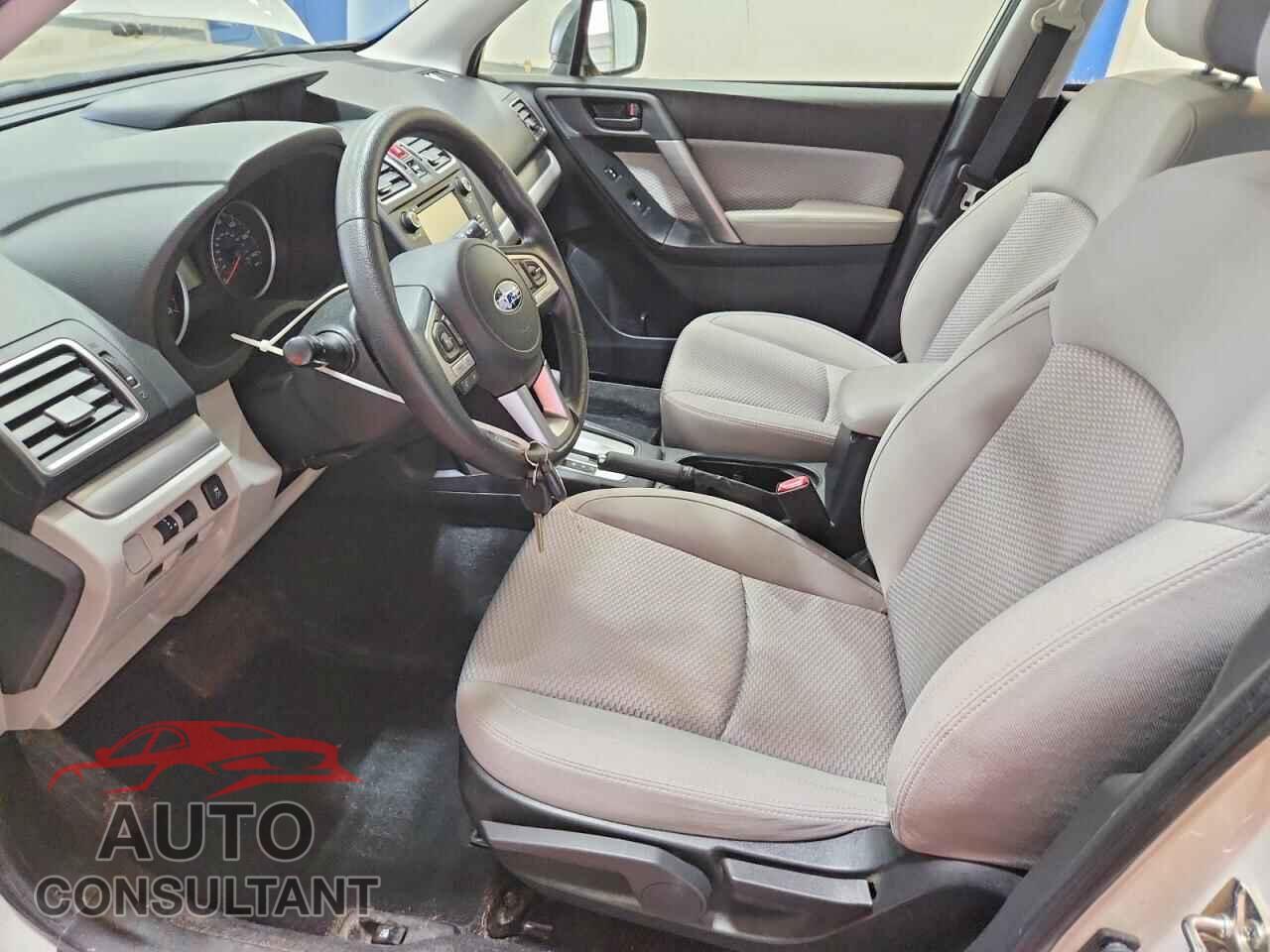 SUBARU FORESTER 2018 - JF2SJAAC3JH501585