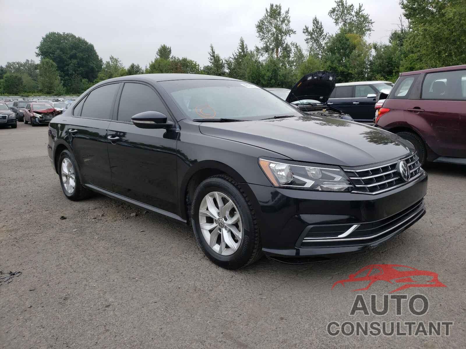 VOLKSWAGEN PASSAT 2018 - 1VWAA7A35JC044883