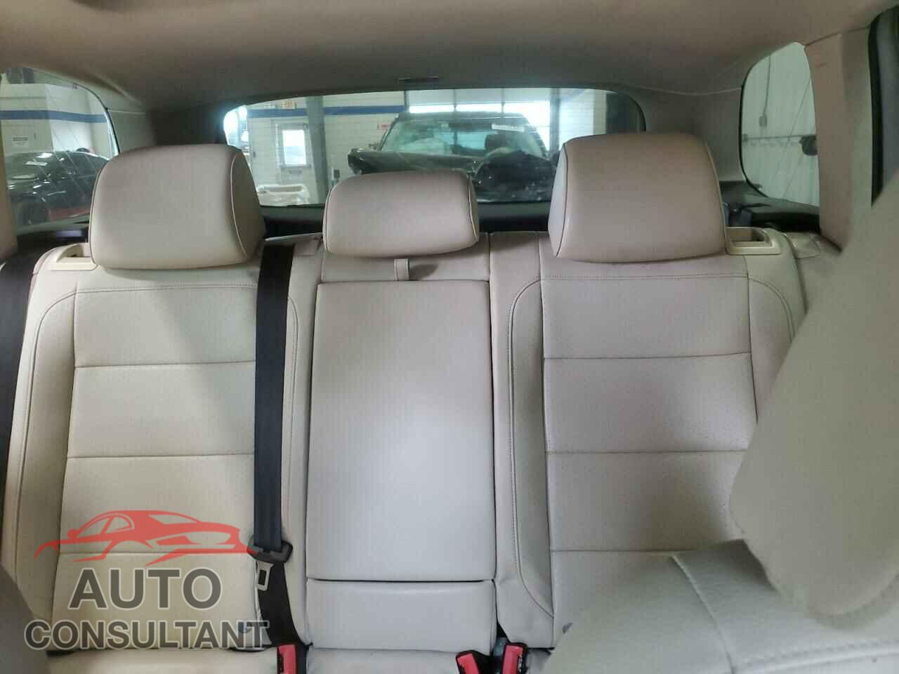 VOLKSWAGEN JETTA 2011 - 3VWPL7AJ0BM693171