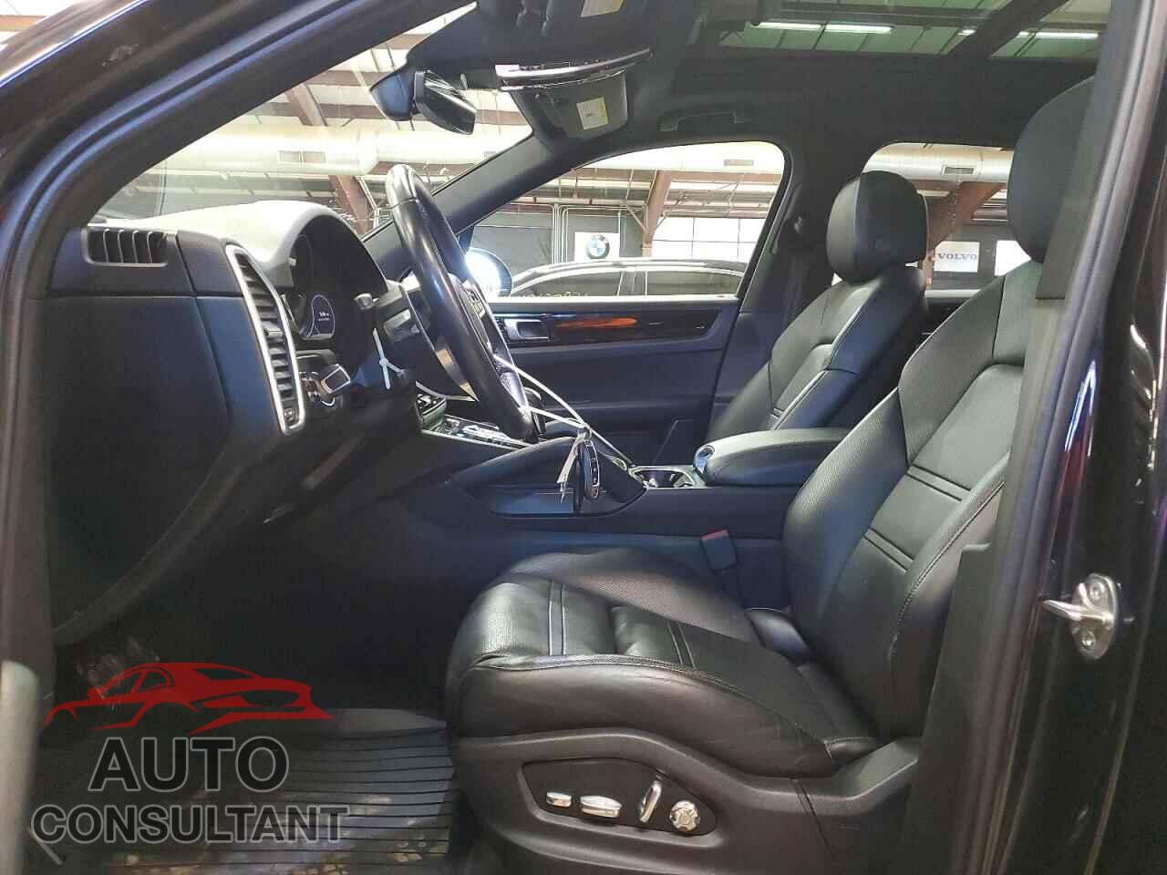 PORSCHE CAYENNE 2019 - WP1AA2AY5KDA09756
