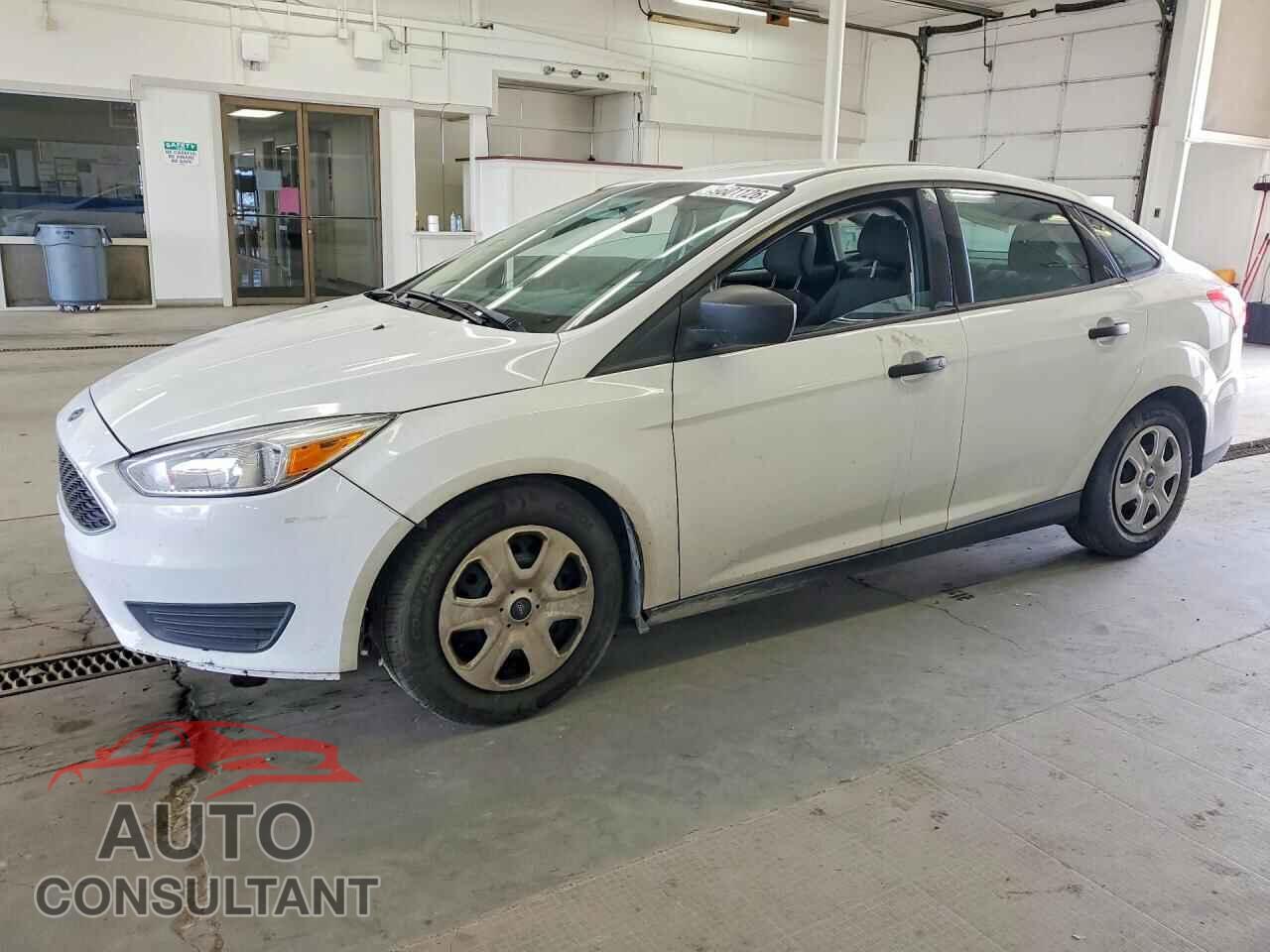 FORD FOCUS 2018 - 1FADP3E23JL224510