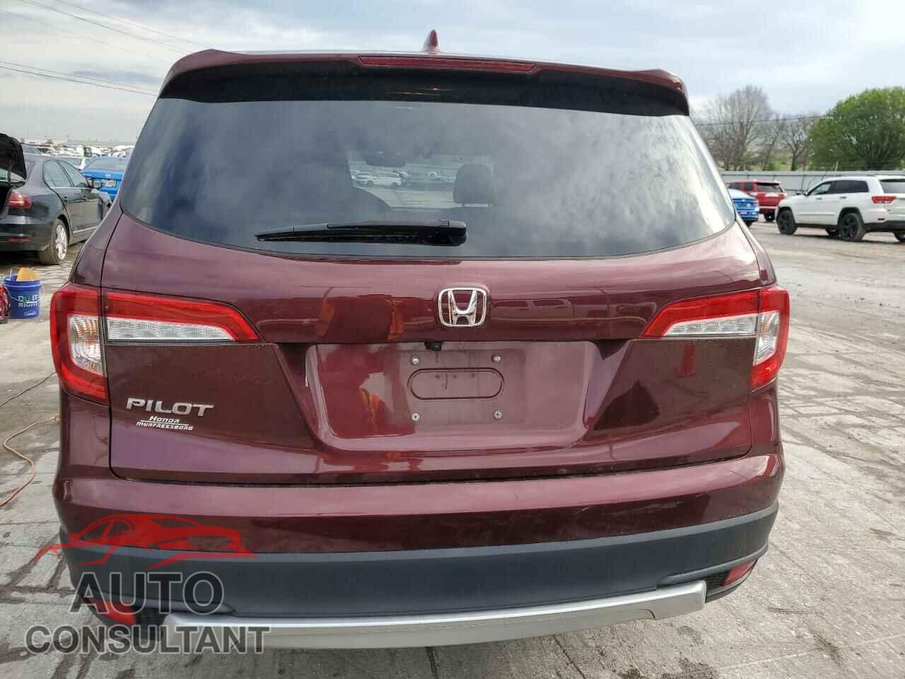 HONDA PILOT 2021 - 5FNYF5H38MB019576