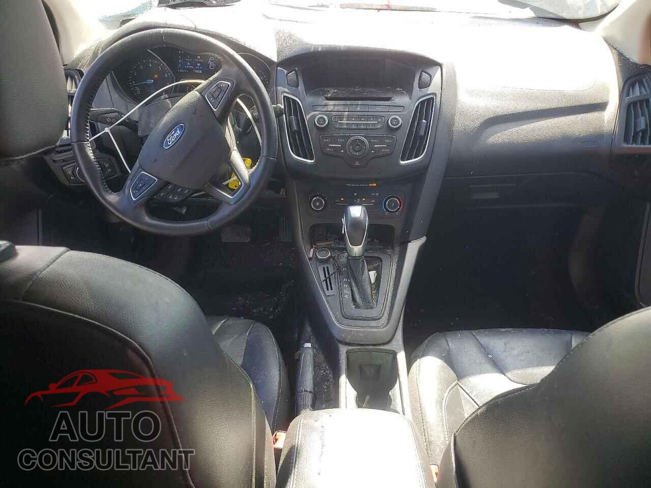 FORD FOCUS 2016 - 1FADP3K28GL328407