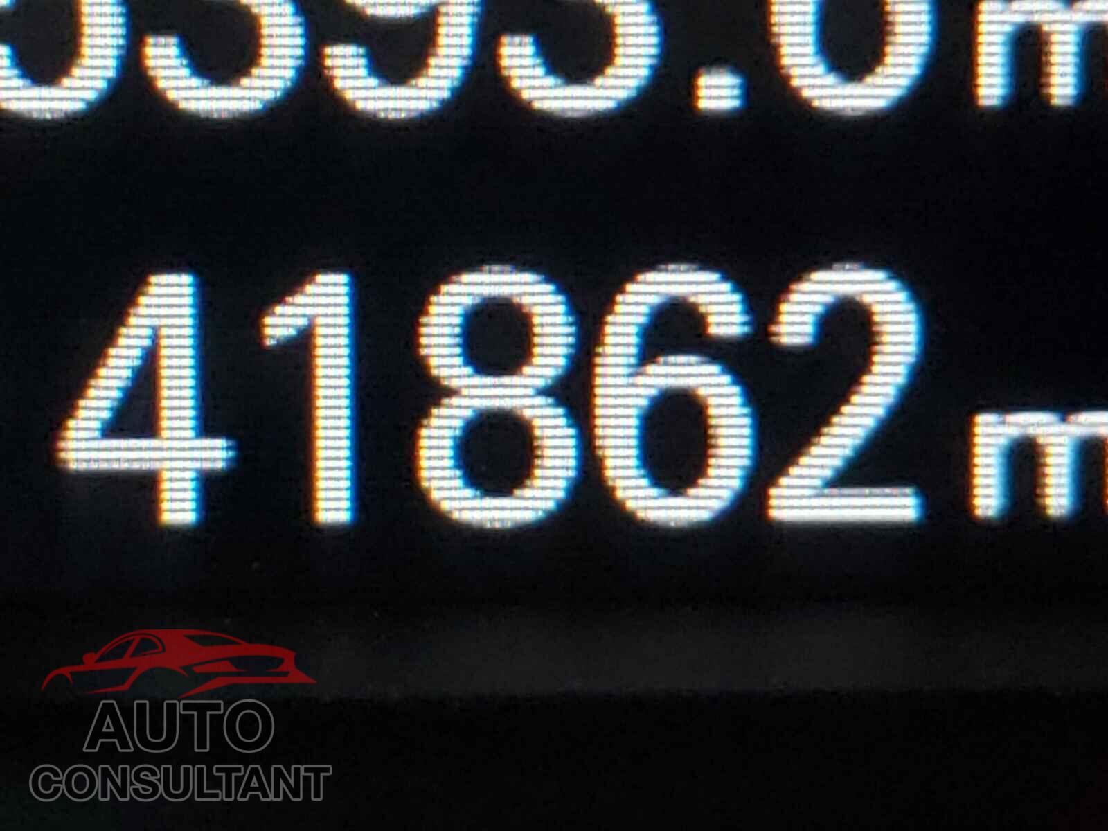 AUDI A8 2017 - WAU44AFD3HN013326