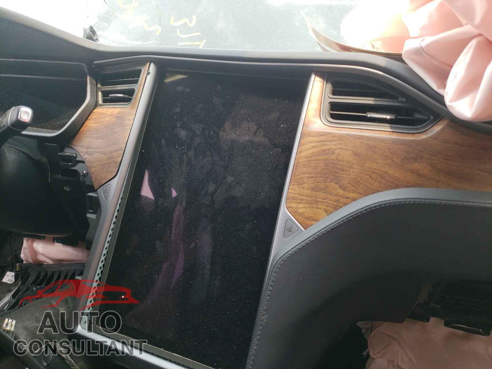 TESLA MODEL S 2018 - 5YJSA1E28JF262681