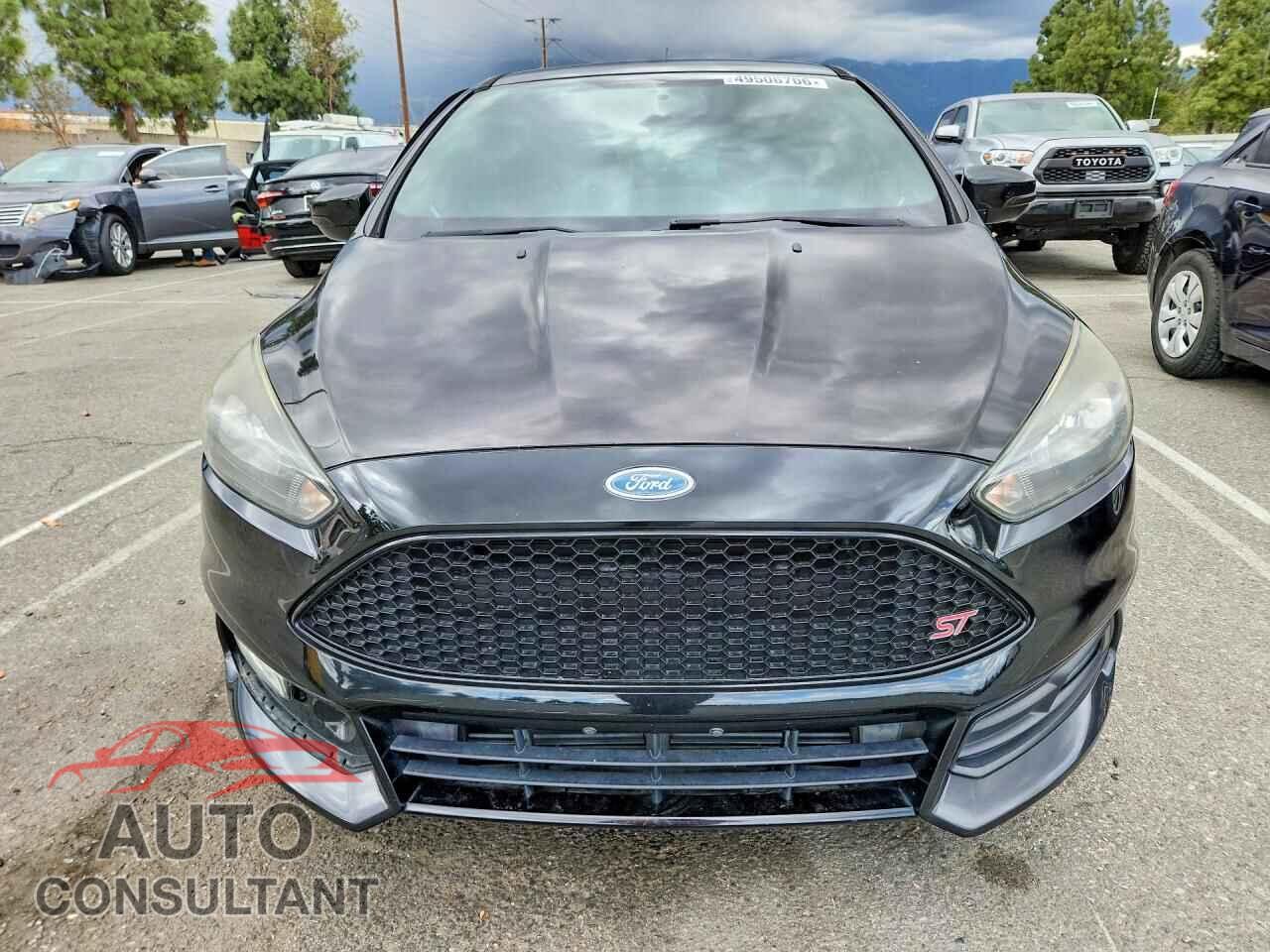 FORD FOCUS 2017 - 1FADP3L91HL296087