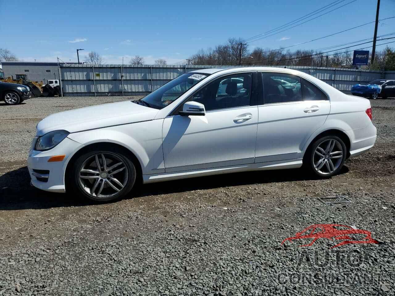 MERCEDES-BENZ C-CLASS 2013 - WDDGF8AB3DR284954