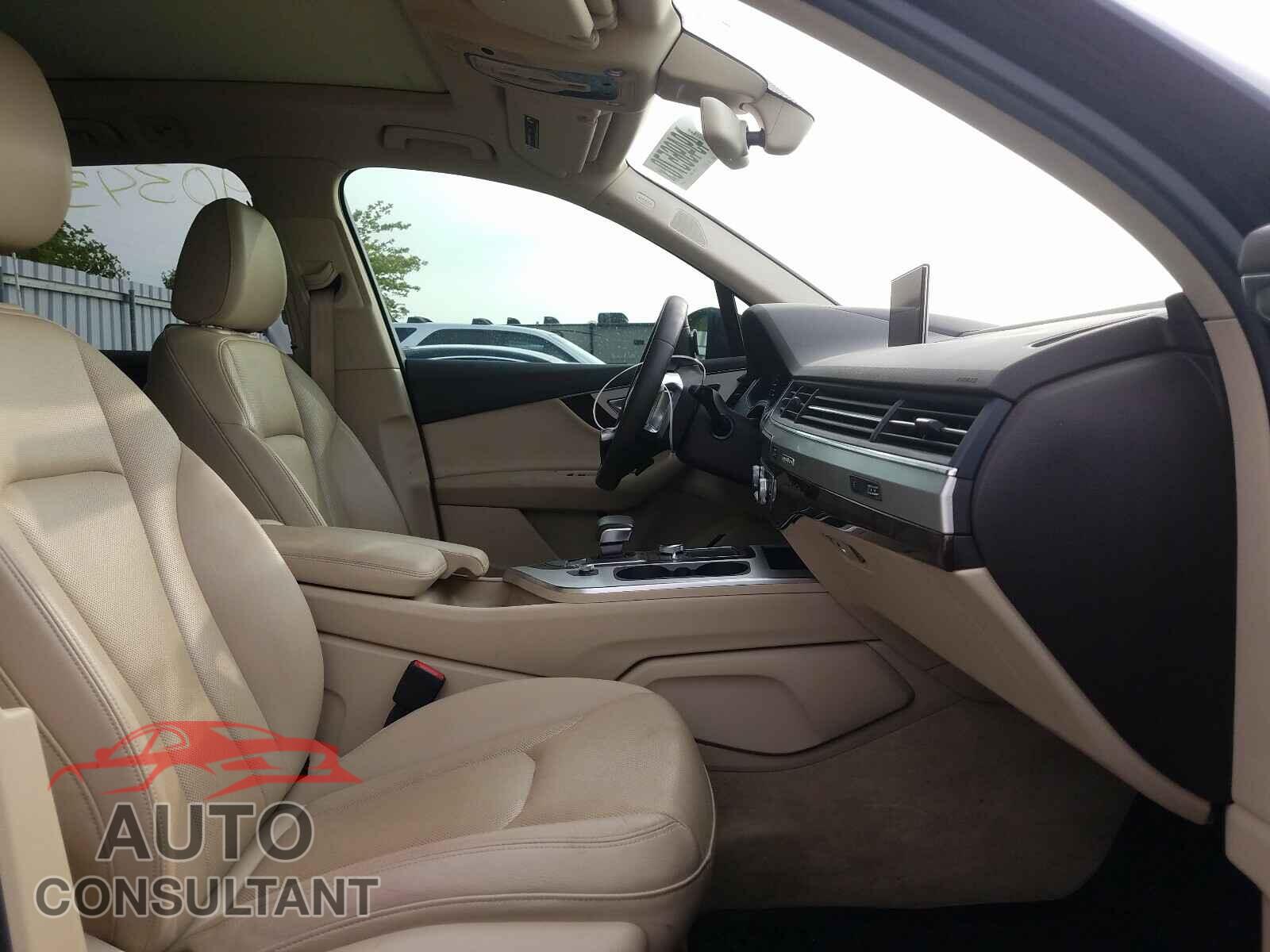 AUDI Q7 2017 - WA1VAAF77HD006163