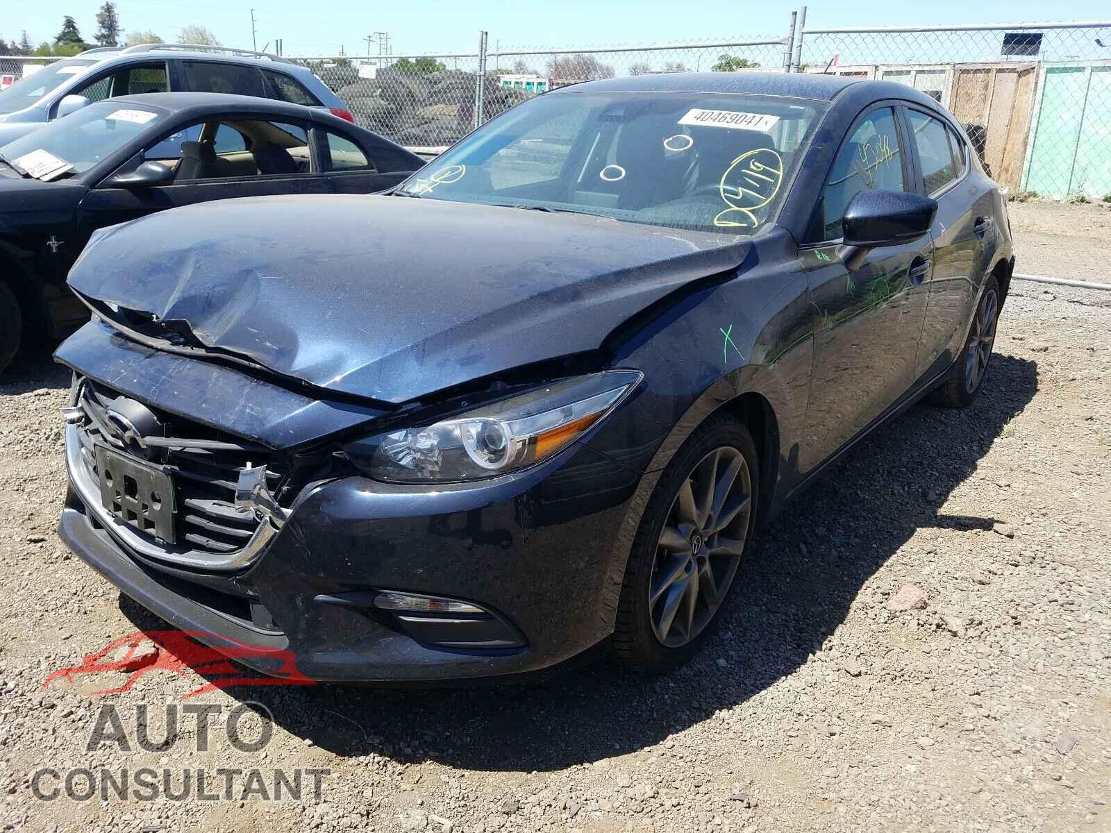 MAZDA 3 2018 - 3MZBN1L32JM192152