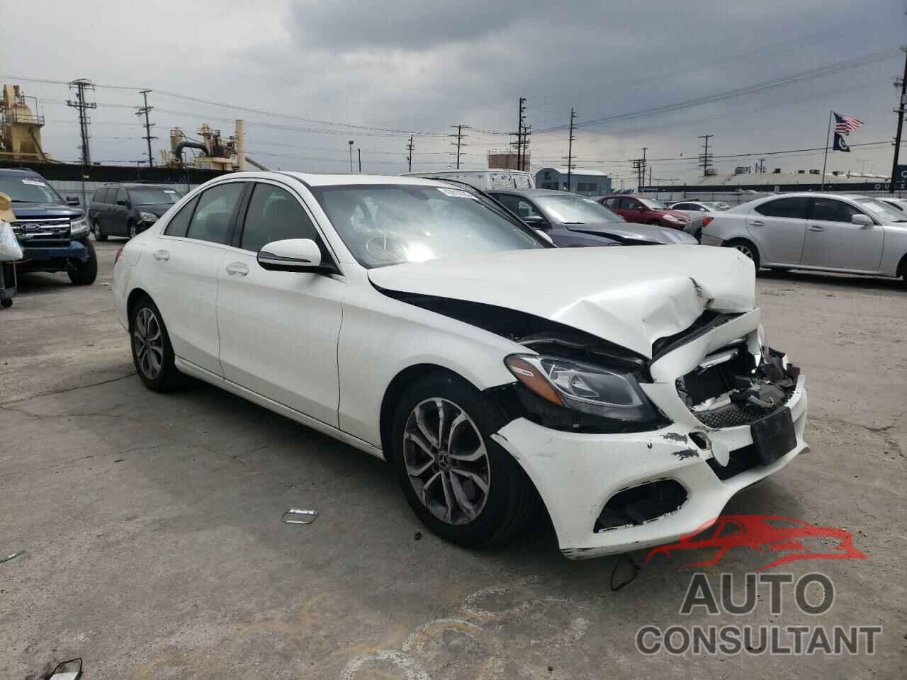 MERCEDES-BENZ C-CLASS 2018 - 55SWF4JB3JU262189