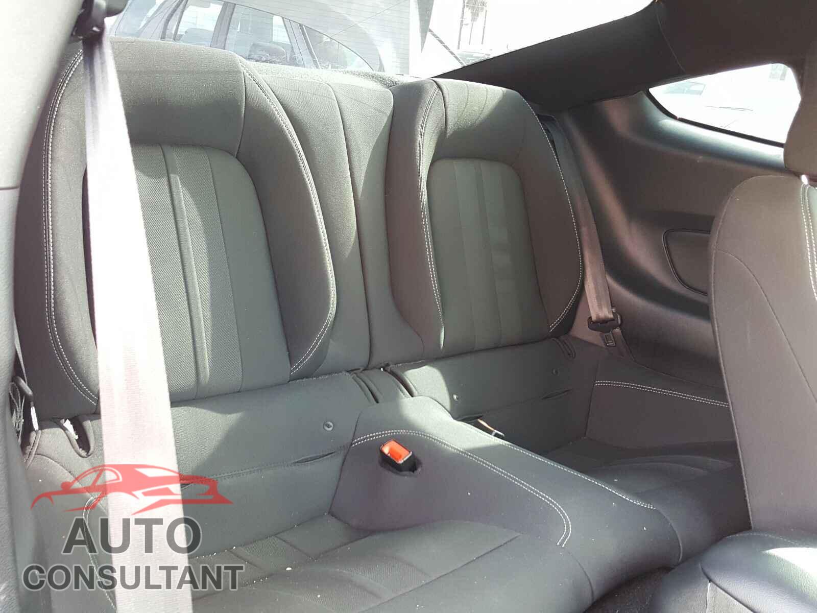 FORD MUSTANG 2020 - 1FA6P8TH1L5108906