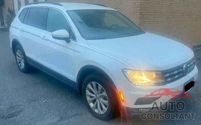 VOLKSWAGEN TIGUAN 2018 - 3VV3B7AX0JM030353