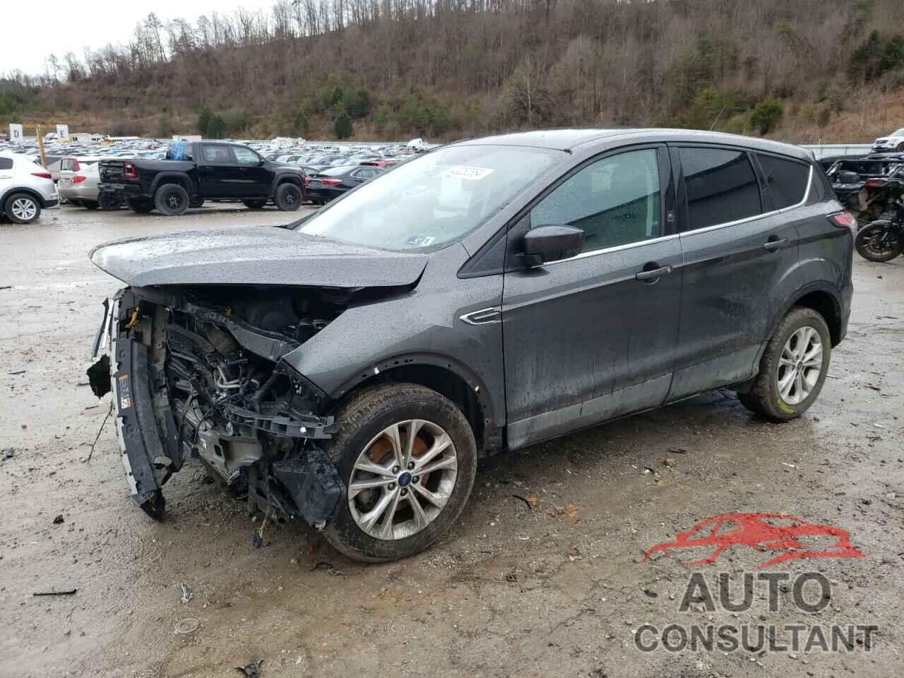 FORD ESCAPE 2017 - 1FMCU9G99HUA83485