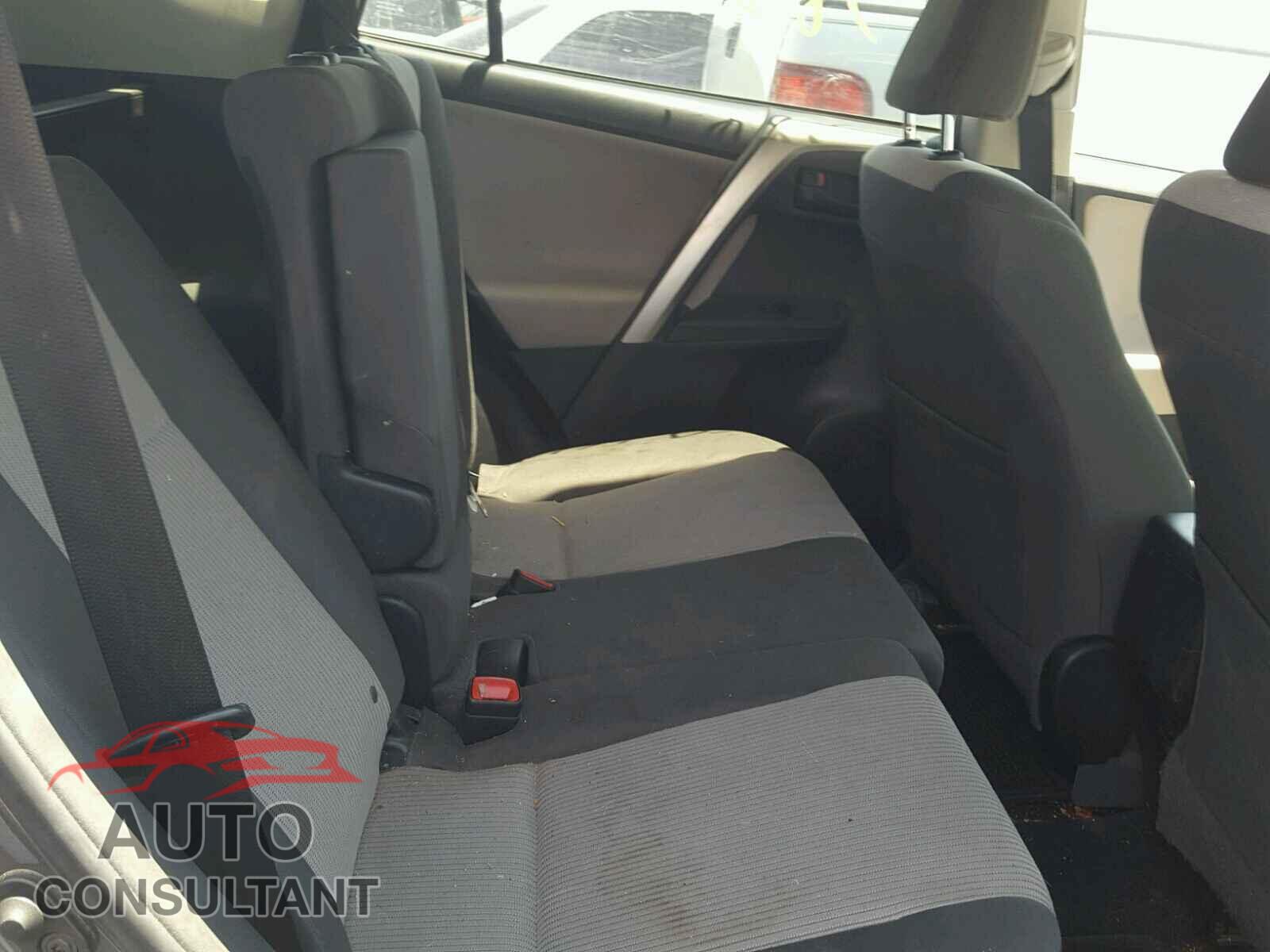 TOYOTA RAV4 2015 - JTMZFREV8FD062830