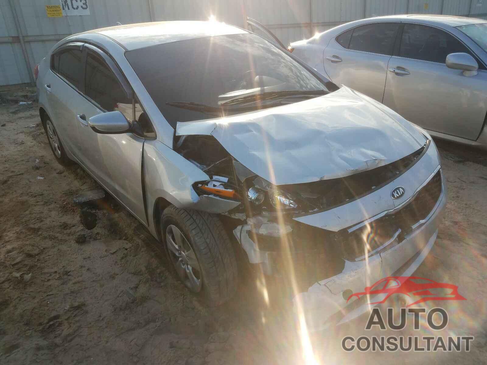 KIA FORTE 2017 - 3KPFK4A74HE029379