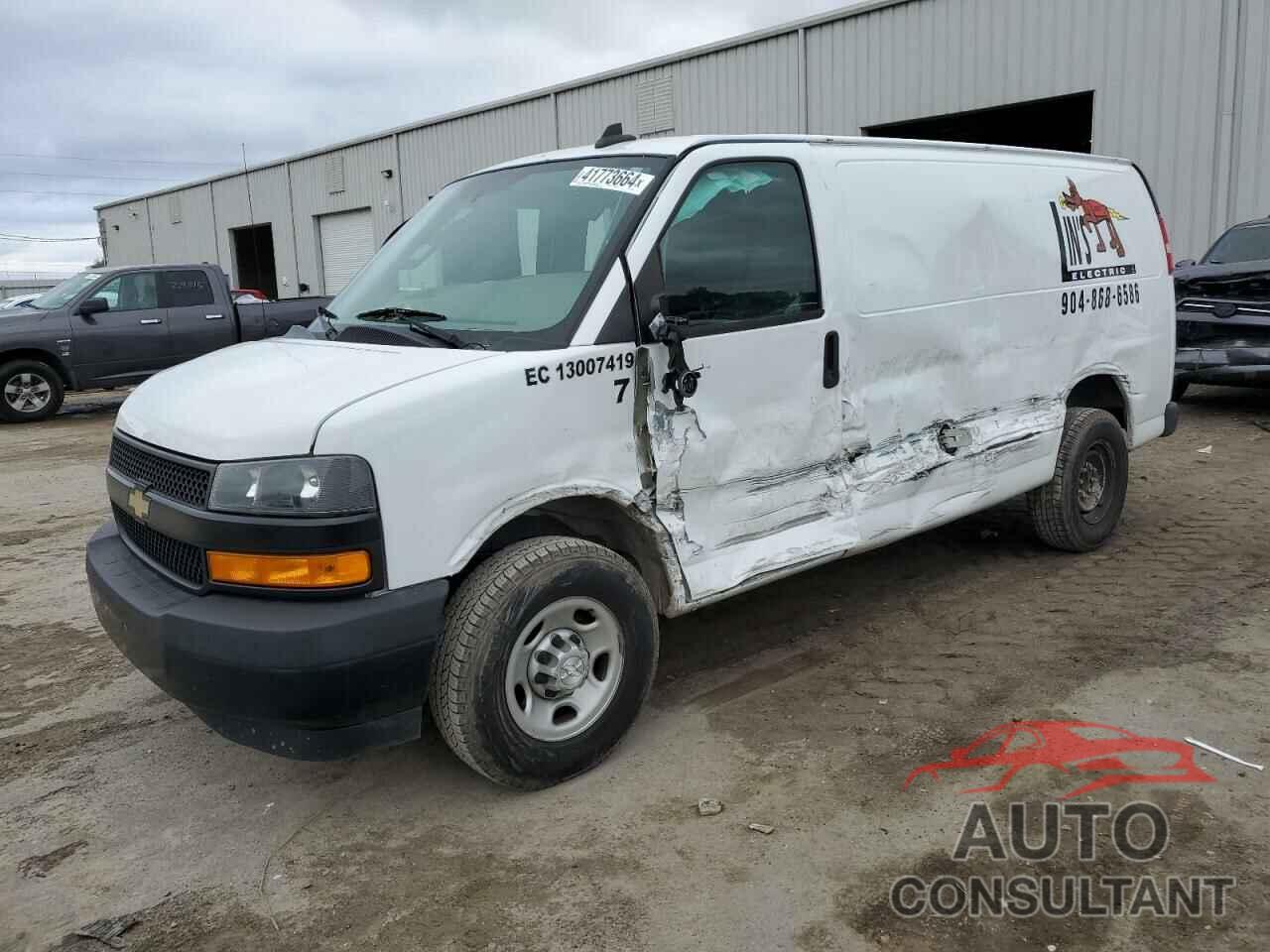 CHEVROLET EXPRESS 2019 - 1GCWGAFP6K1241817