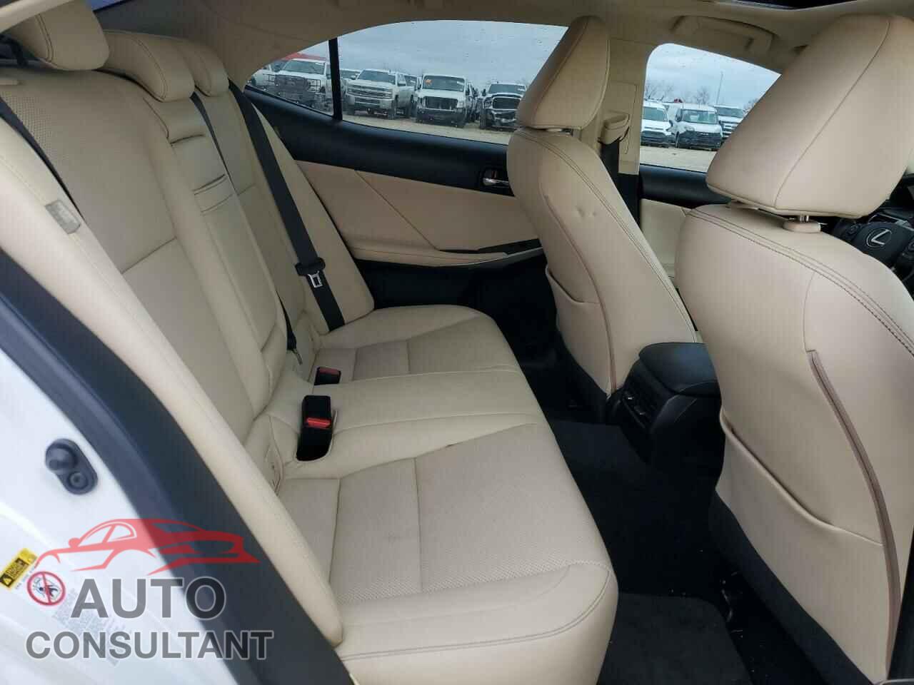 LEXUS IS 2015 - JTHCF1D24F5022560