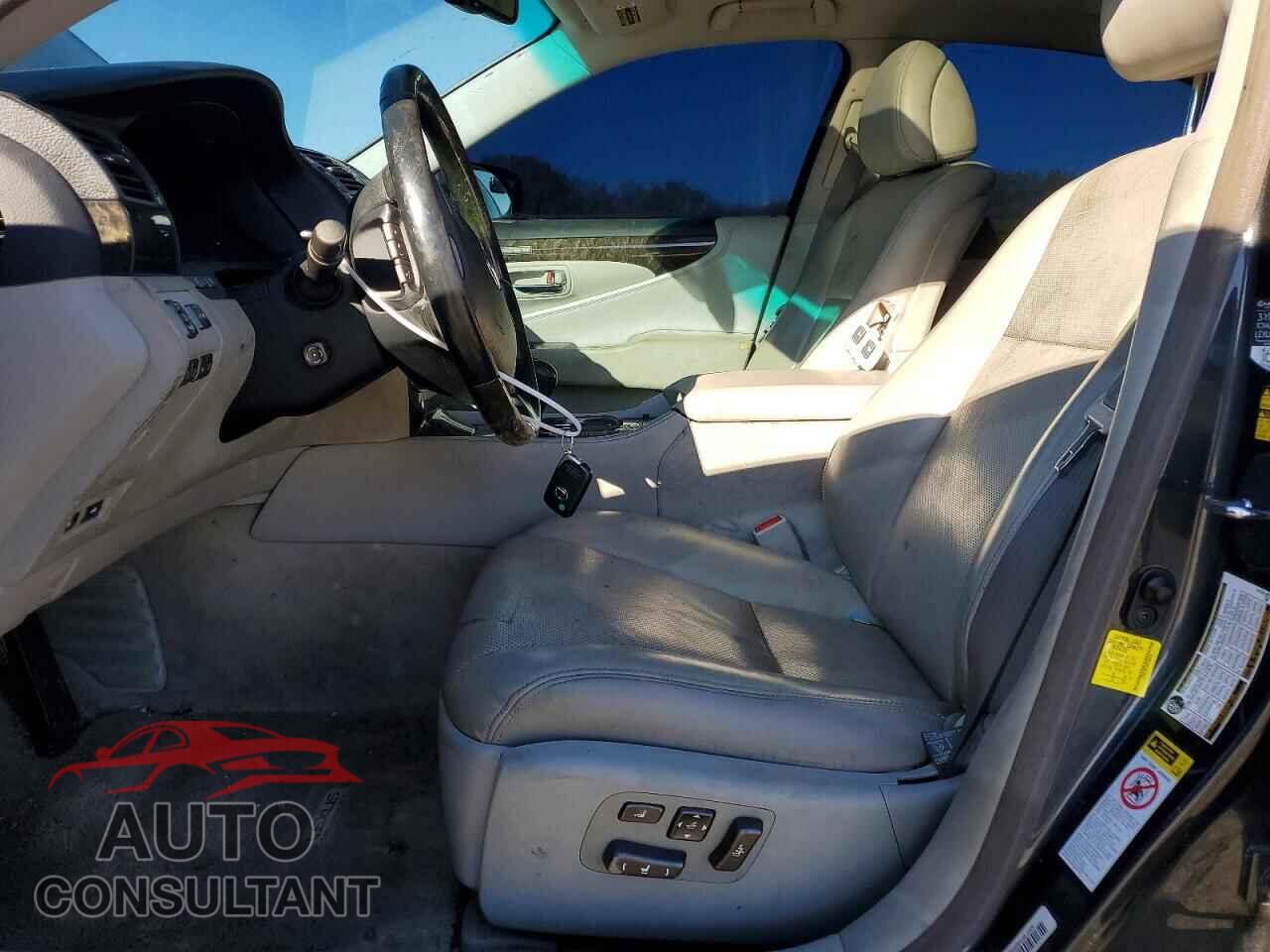 LEXUS LS500 2011 - JTHBL5EF4B5106014