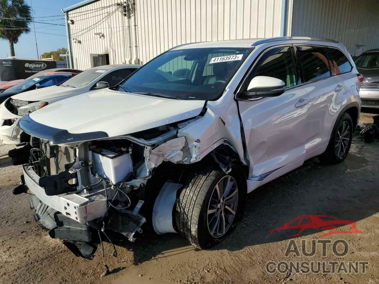 TOYOTA HIGHLANDER 2018 - 5TDKZRFH0JS547736