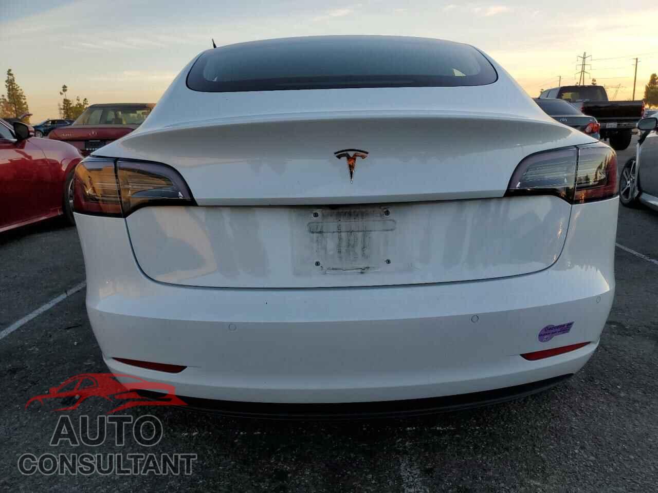 TESLA MODEL 3 2018 - 5YJ3E1EA2JF057731