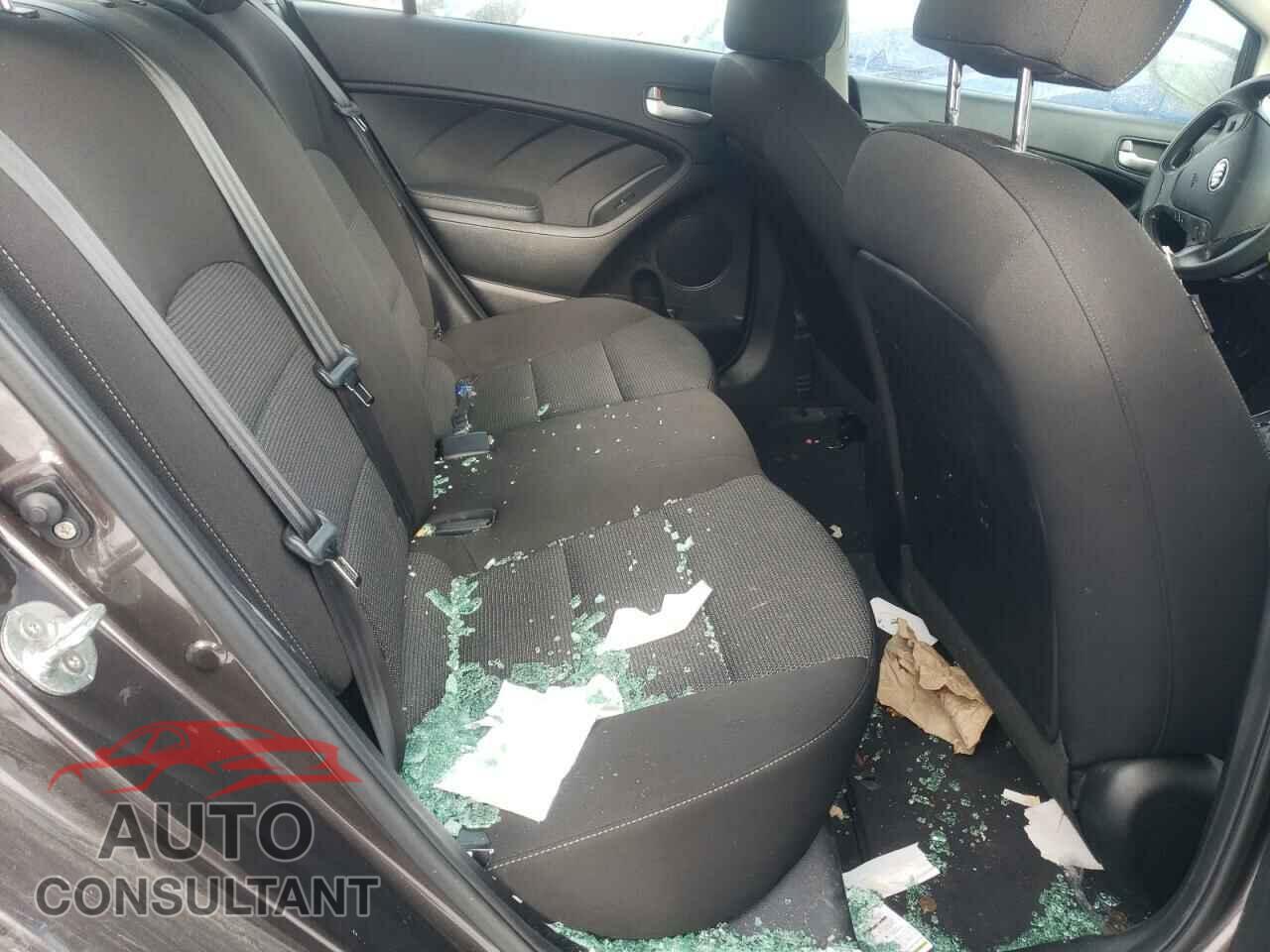 KIA FORTE 2017 - 3KPFK4A72HE160911