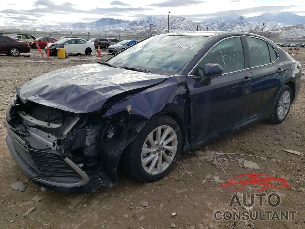 TOYOTA CAMRY 2022 - 4T1C11AK5NU718560