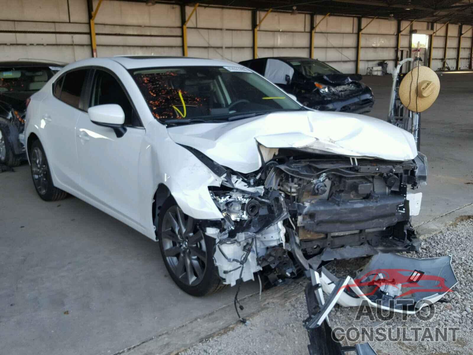 MAZDA 3 2018 - 3MZBN1V39JM207114