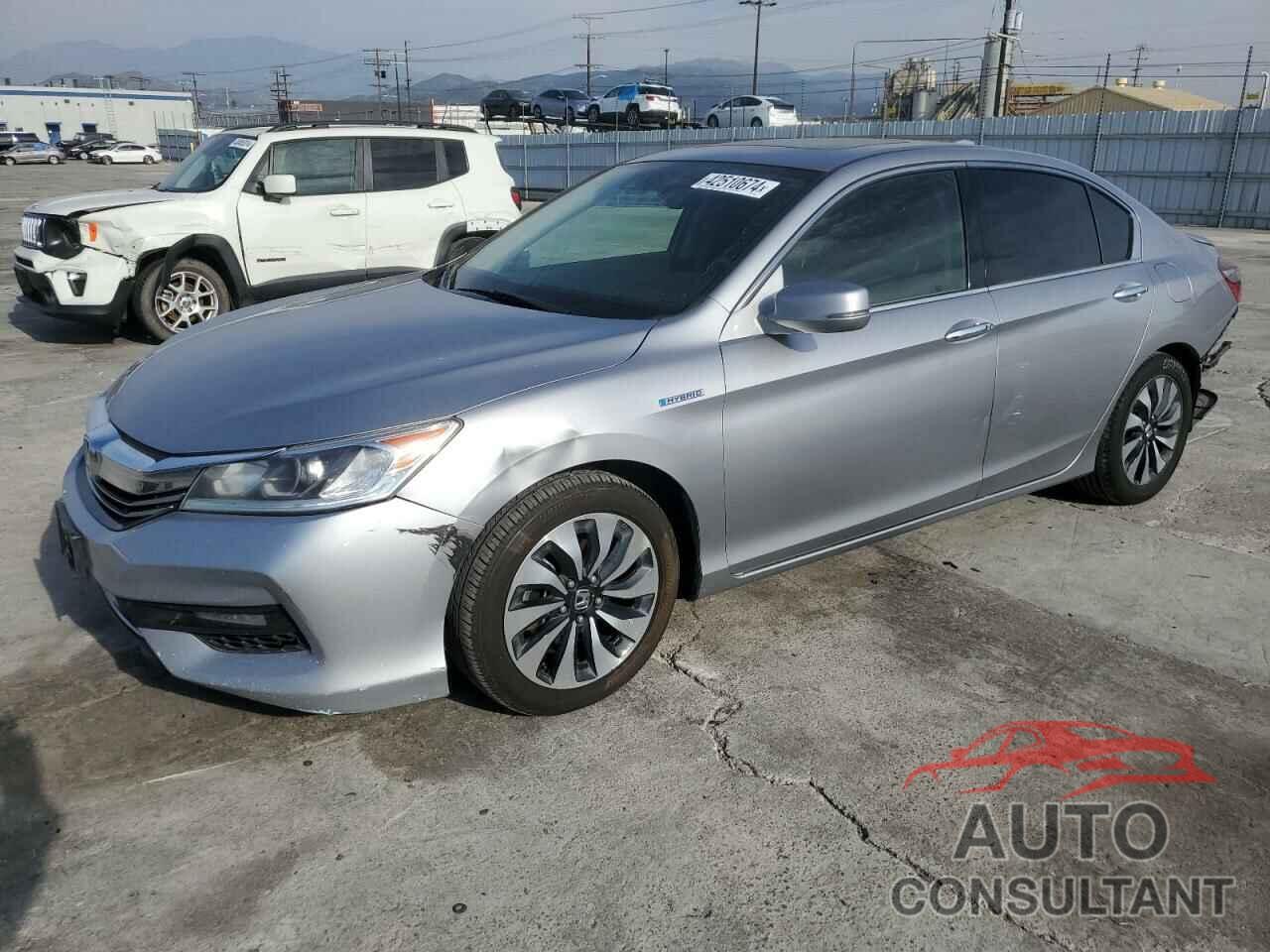 HONDA ACCORD 2017 - JHMCR6F56HC011649