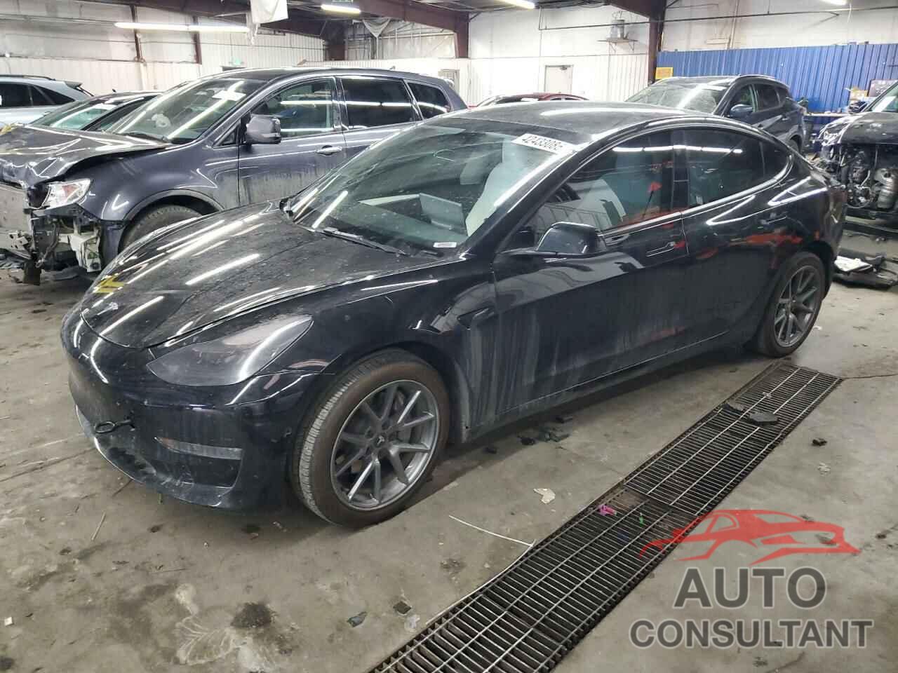 TESLA MODEL 3 2022 - 5YJ3E1EB8NF277115
