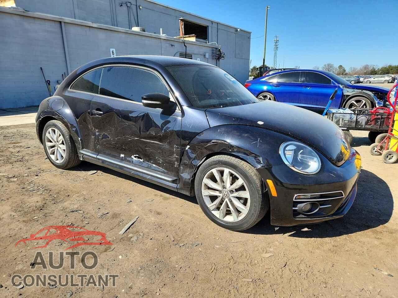 VOLKSWAGEN BEETLE 2017 - 3VWF17AT6HM630037