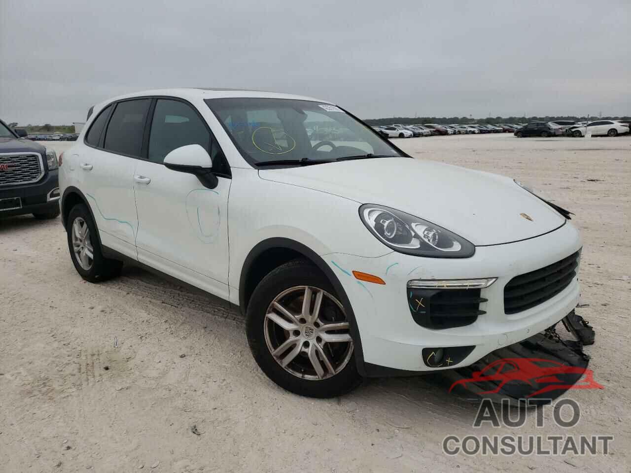 PORSCHE CAYENNE 2016 - WP1AA2A29GKA13095