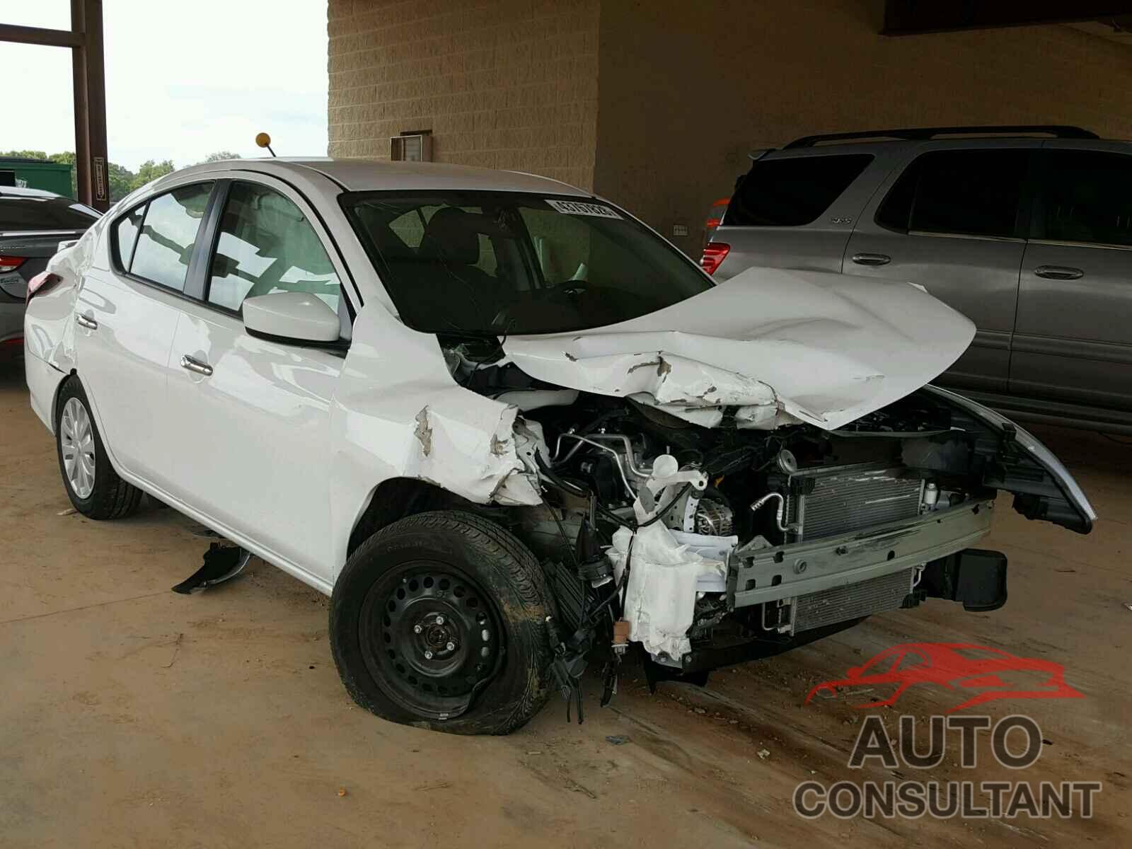 NISSAN VERSA 2017 - 3N1CN7AP1HL844293