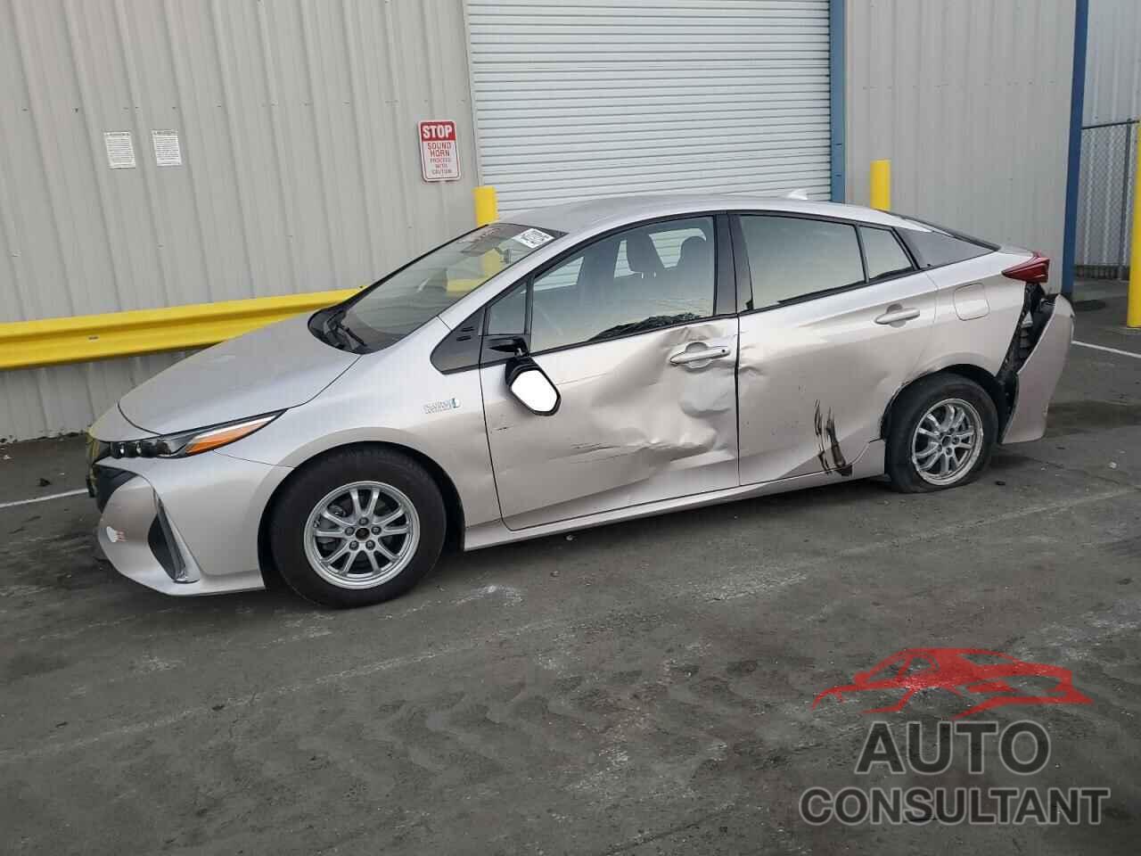 TOYOTA PRIUS 2018 - JTDKARFP1J3090449