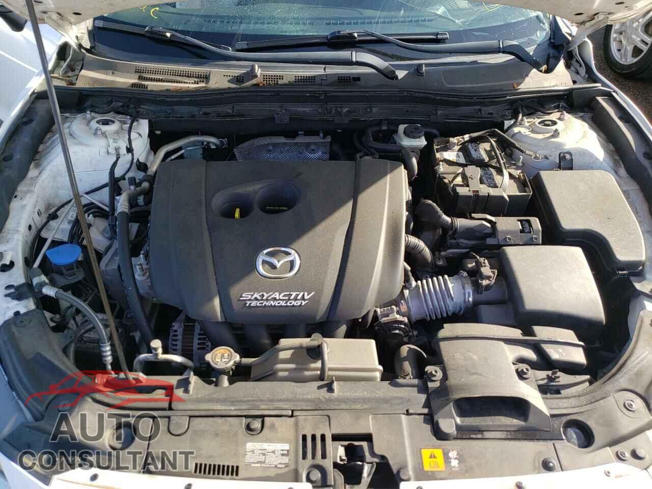 MAZDA 3 2017 - 3MZBN1V72HM110107