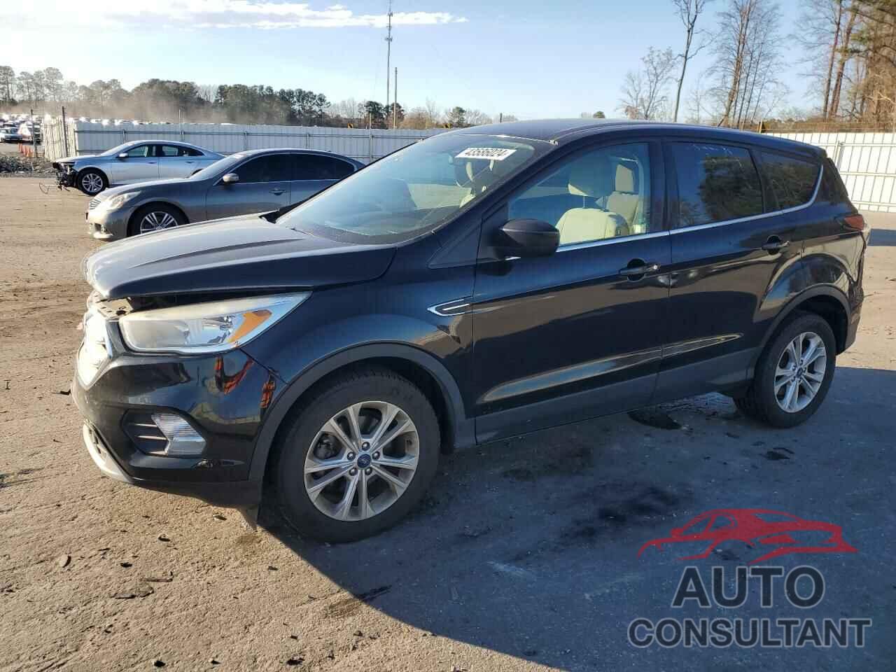 FORD ESCAPE 2017 - 1FMCU0GD9HUF01883