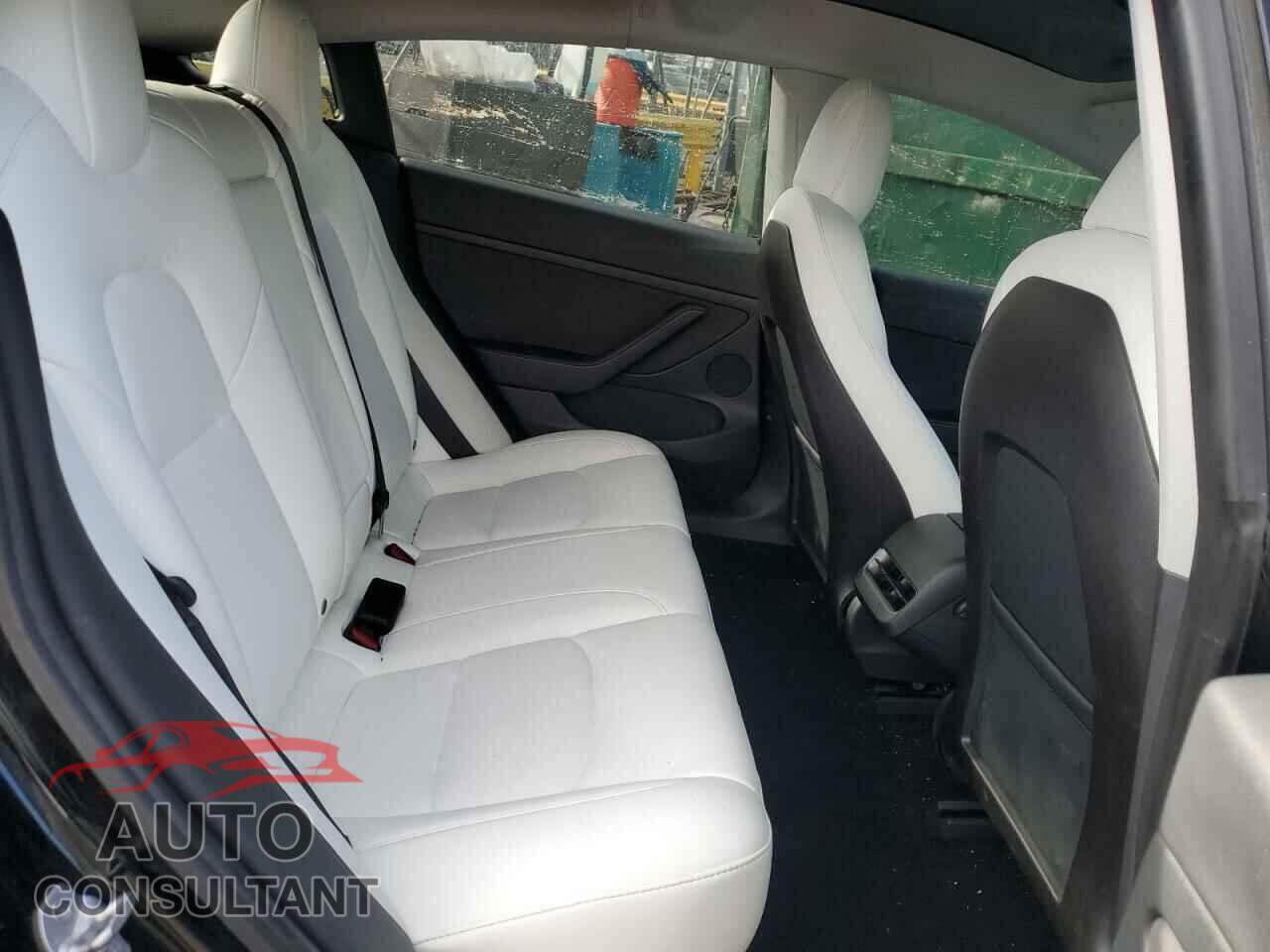 TESLA MODEL 3 2021 - 5YJ3E1EC6MF995561