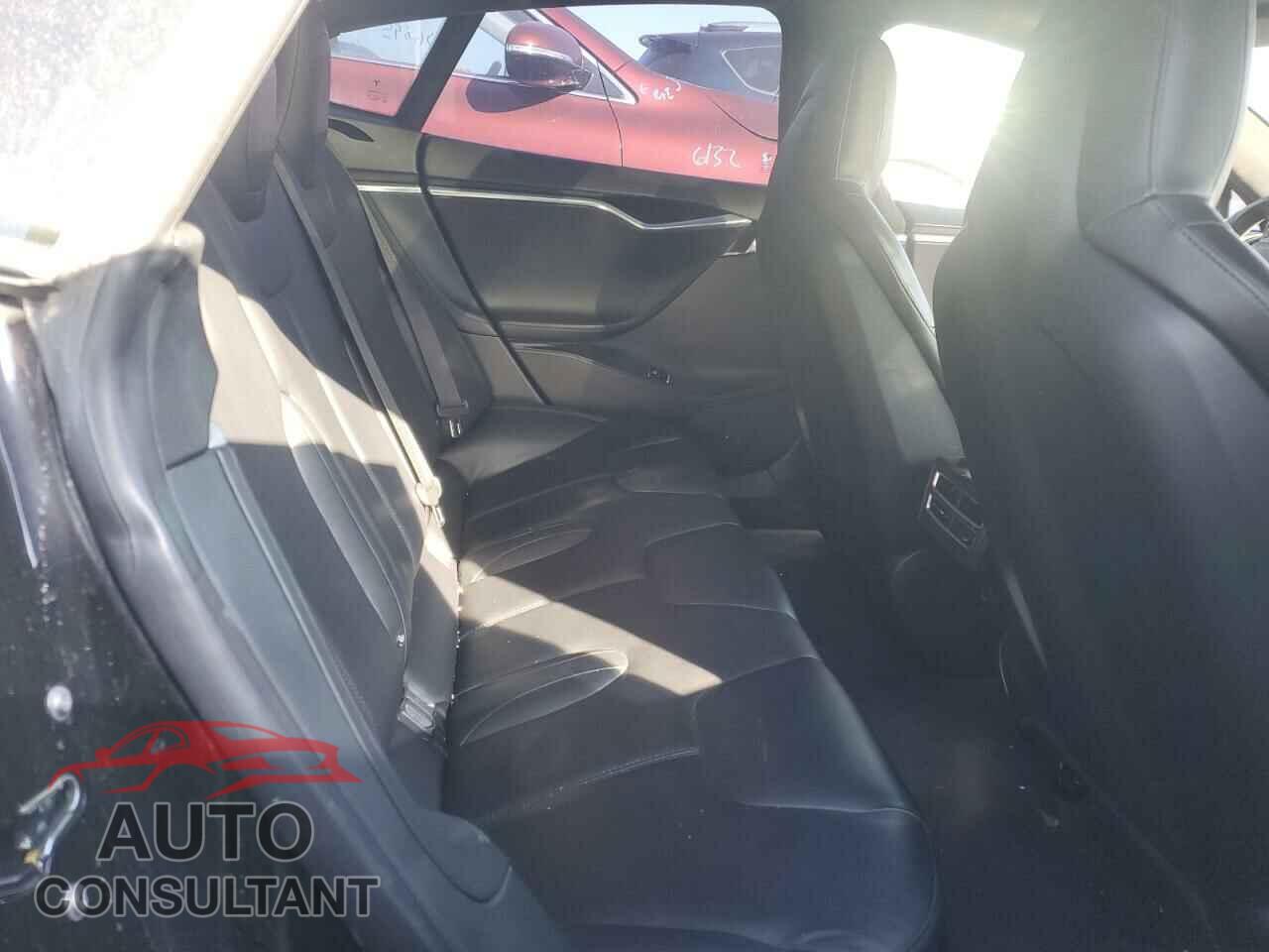TESLA MODEL S 2015 - 5YJSA1E10FF115835
