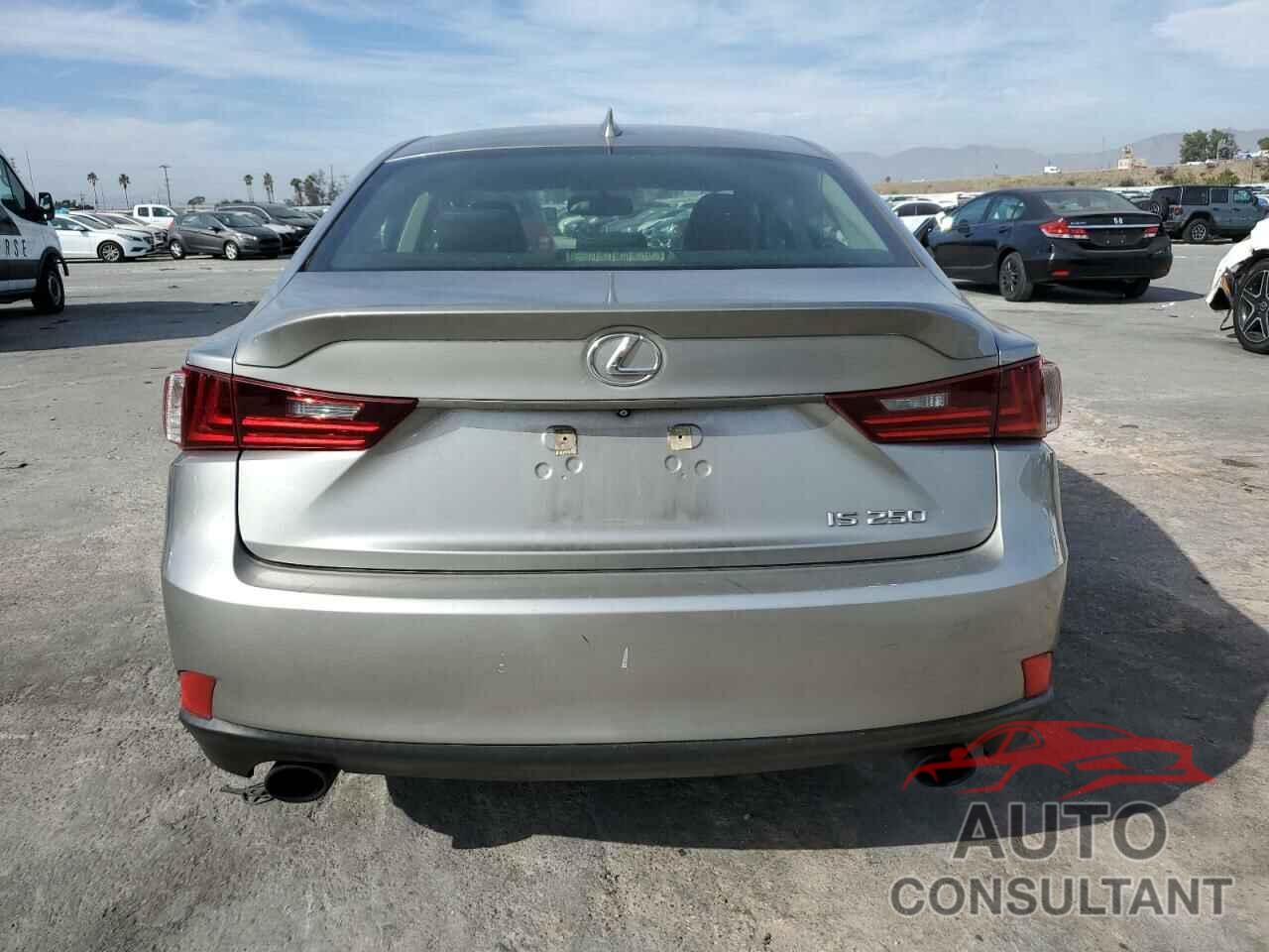 LEXUS IS 2015 - JTHBF1D22F5055827