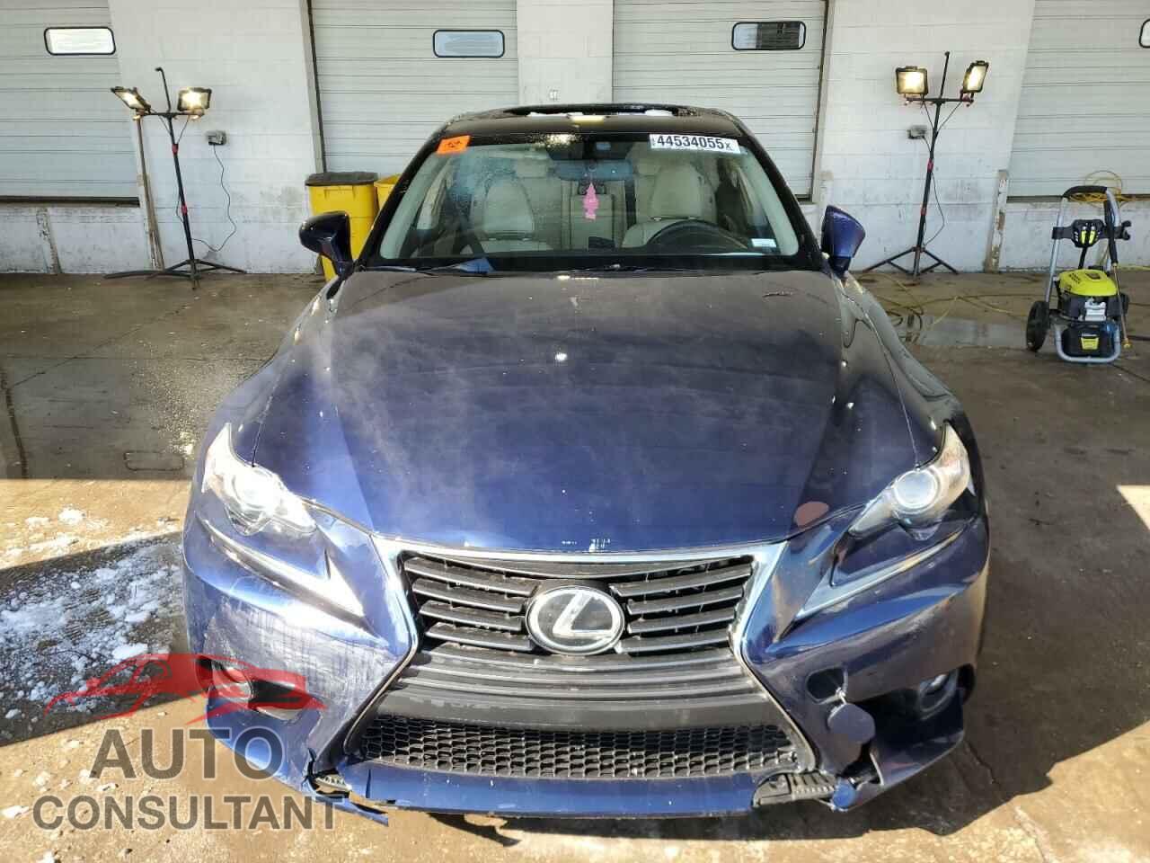 LEXUS IS 2015 - JTHBF1D23F5068375