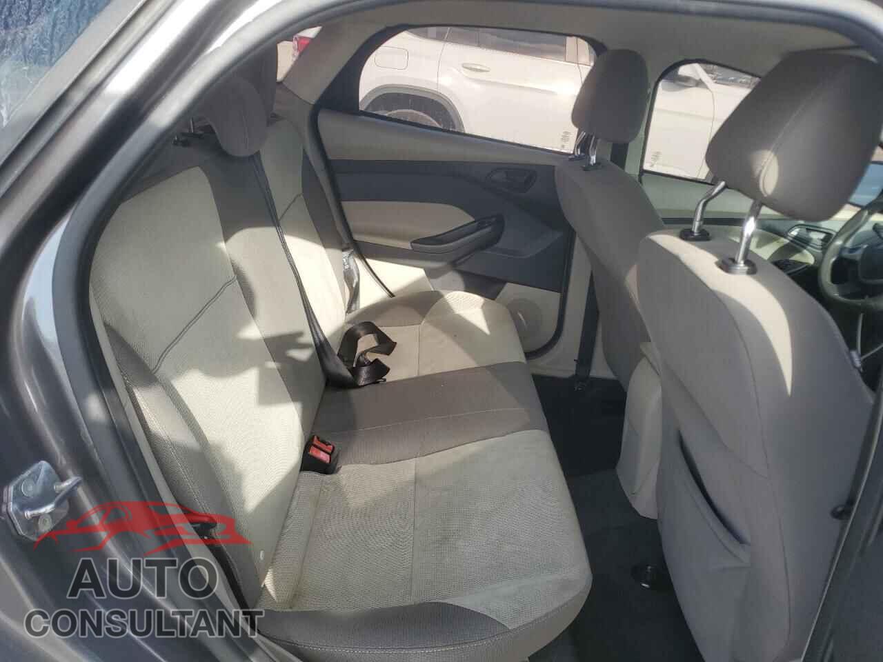 FORD FOCUS 2012 - 1FAHP3F25CL387484
