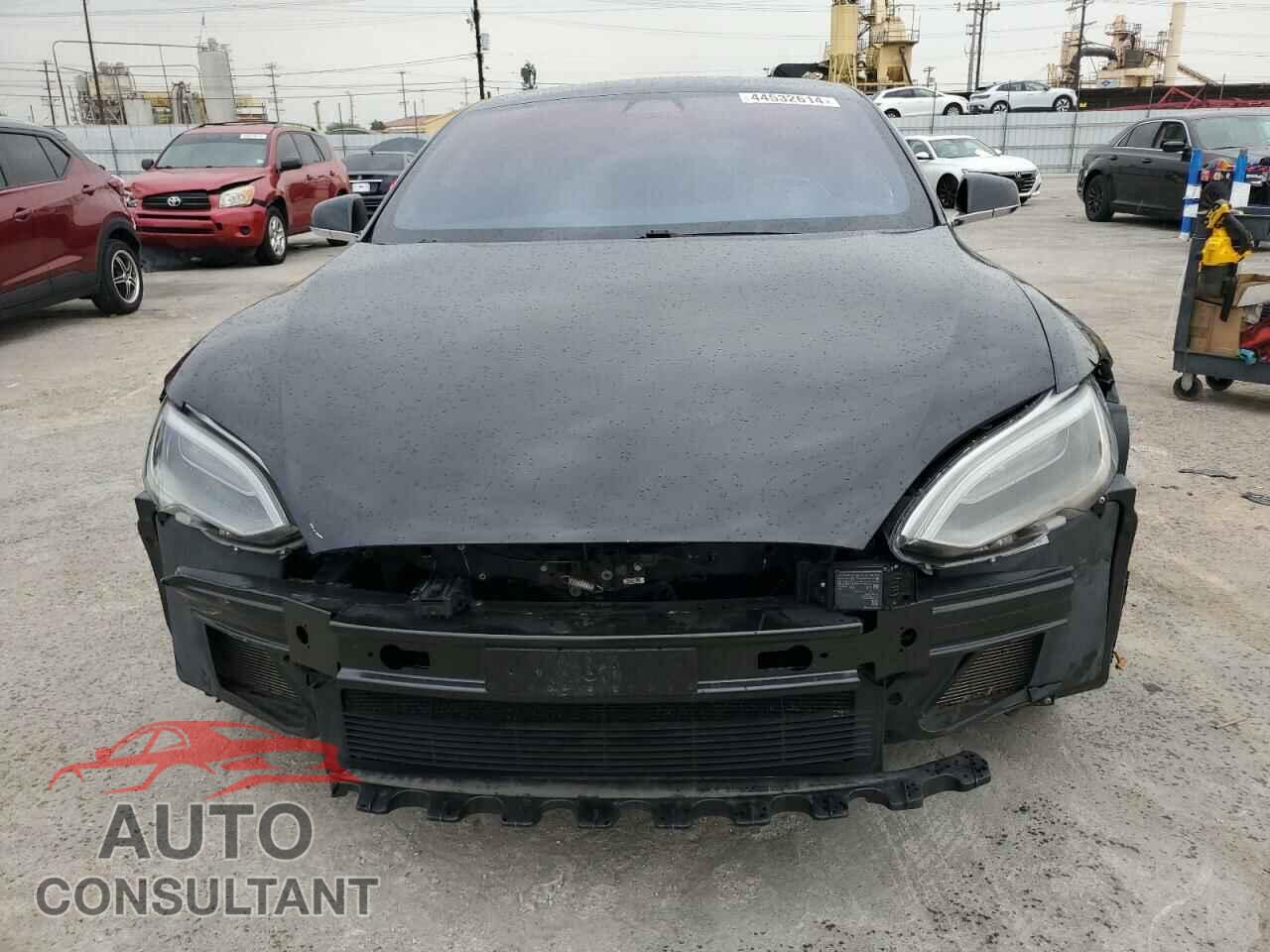 TESLA MODEL S 2018 - 5YJSA1E23JF280716